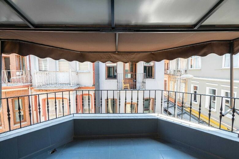 Bicer Hotel