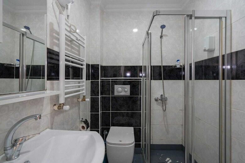 Bicer Hotel