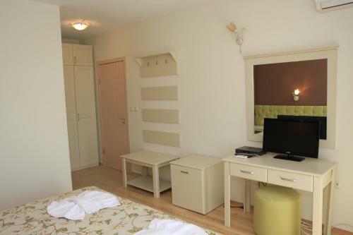 Family Hotel Zvezda