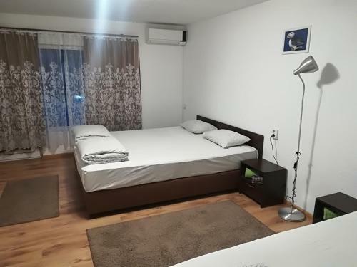 Hostal Family Hotel May