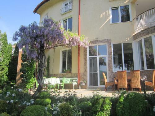 Hostal Guest House Bankya