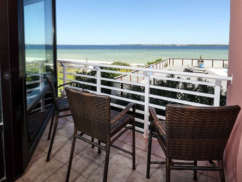 Palm Beach Club 2-107