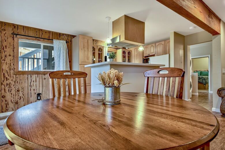 Mv3: Lake View Ski Bear Lodge