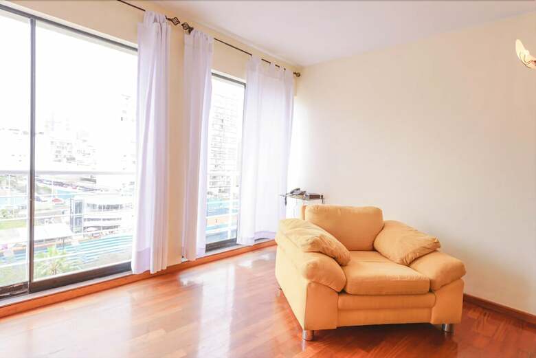 Mv7 Condo Near Larcomar