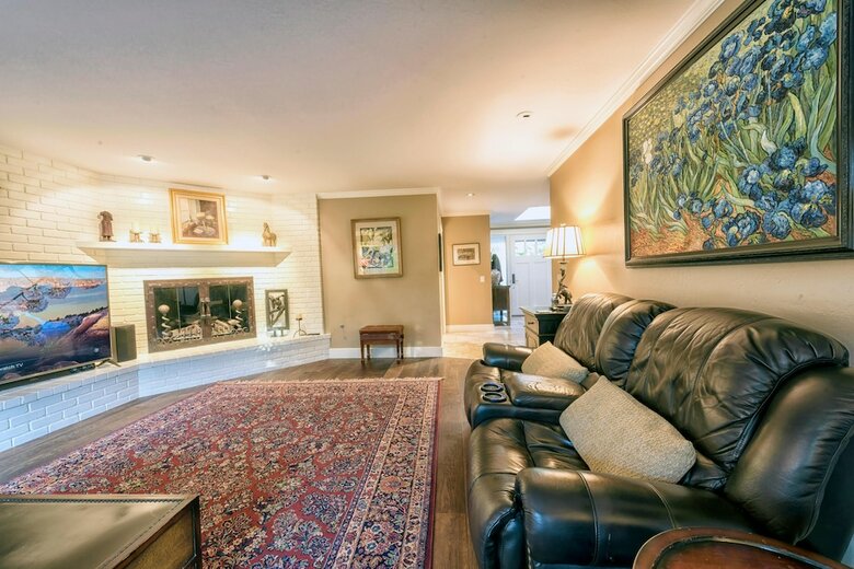 Lx47 Pebble Garden Retreat Large Home With Modern Kitchen