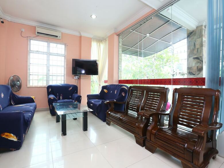 Hotel Oyo 89556 Sa Villa Holiday Inn