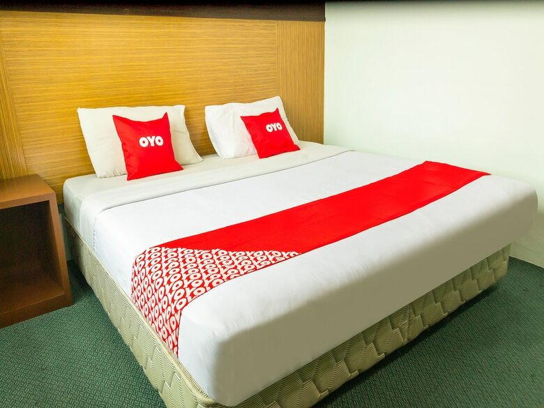 Oyo 89408 Royal Hotel