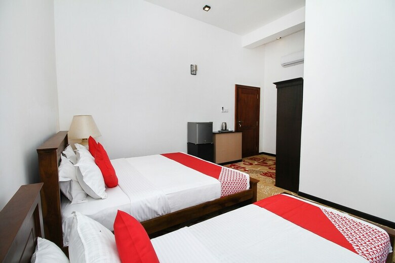 Oyo 417 The Kenrish Hotel