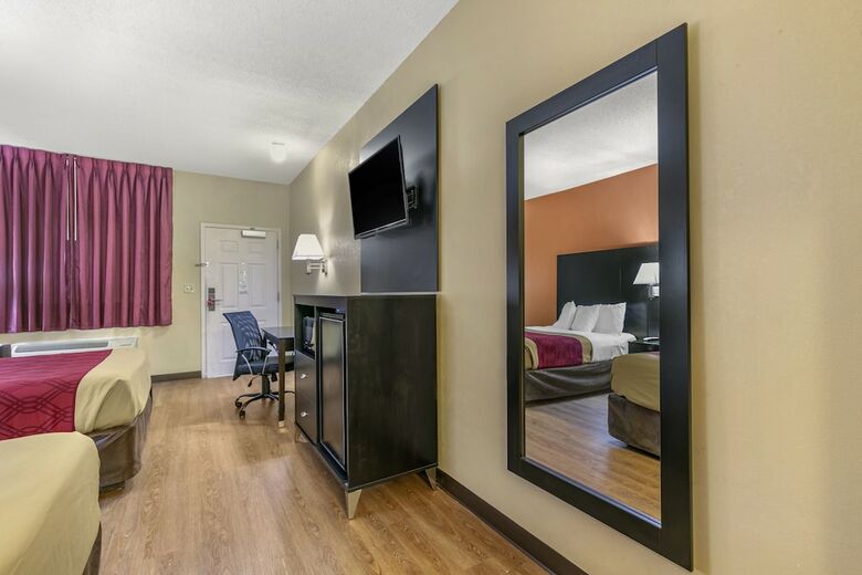 Hotel Econo Lodge Inn & Suites