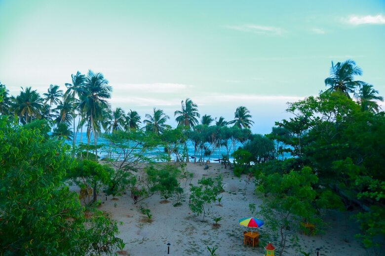 Hotel Rock Paradise Beach Cabana