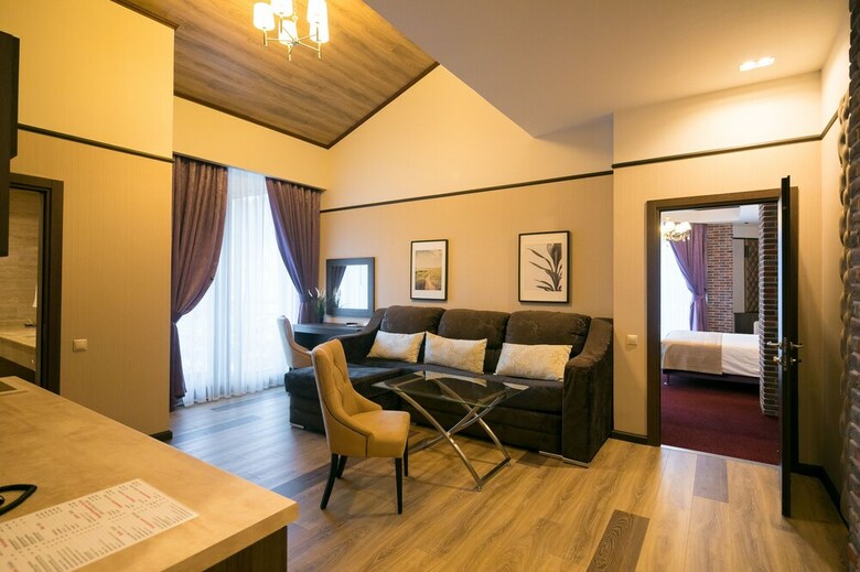 Vertex Hotel