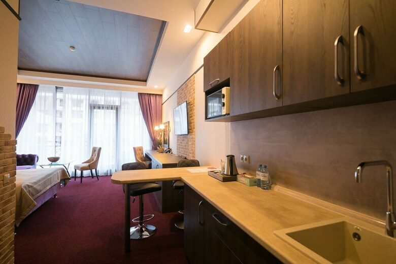 Vertex Hotel
