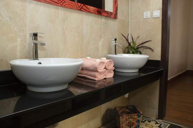 Hotel The Hive Entebbe Guesthouse