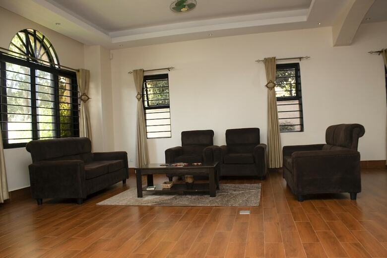 Hotel The Hive Entebbe Guesthouse