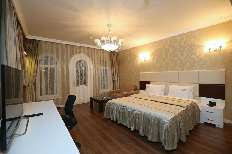Old Street Boutique Hotel