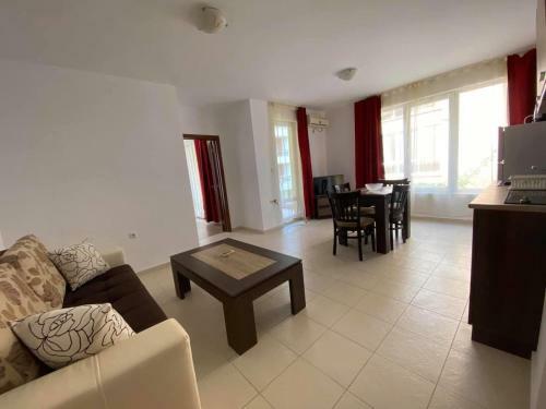 Sunrise Apartments, Pomorie