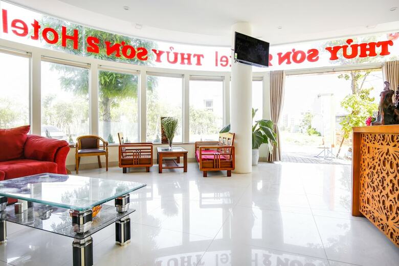Oyo 468 Thuy Son 2 Hotel