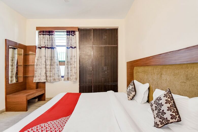 Oyo 60892 Hotel Shree Sumukh