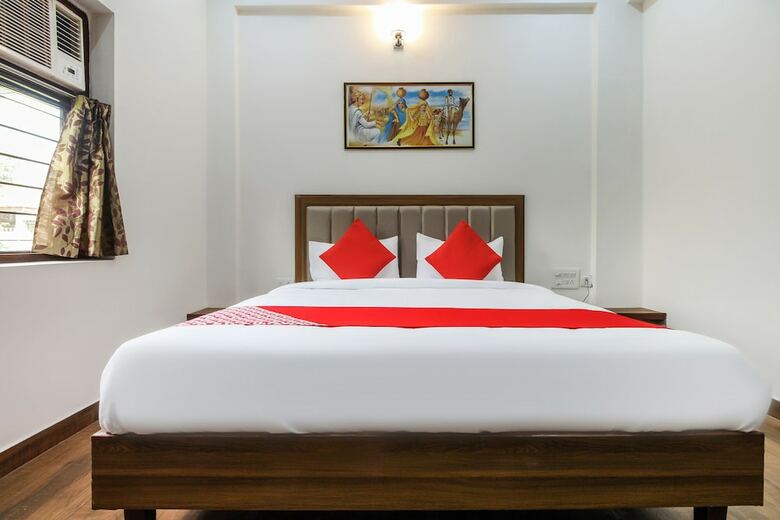 Hotel Oyo 62646 Taj Classic