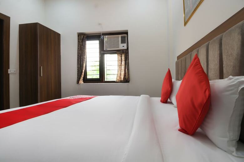 Hotel Oyo 62646 Taj Classic