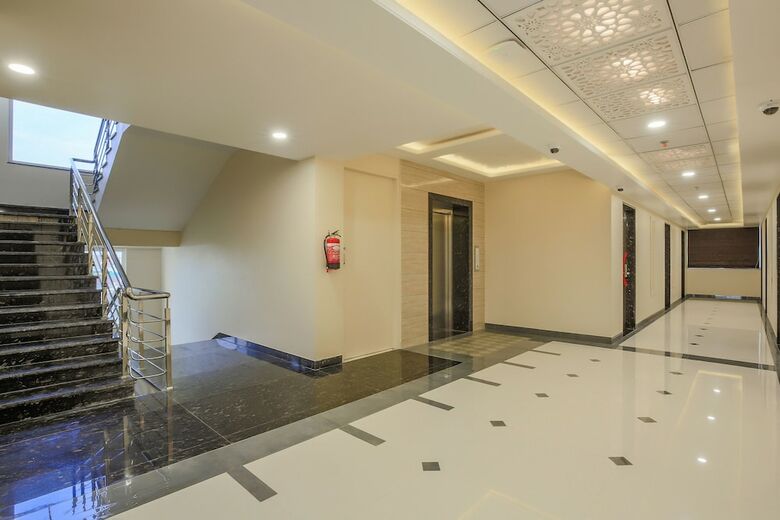 Hotel Collection O 41916 Mansarover