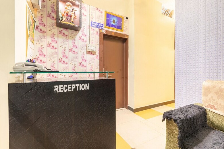 Spot On 42687 Hotel Verma Palace