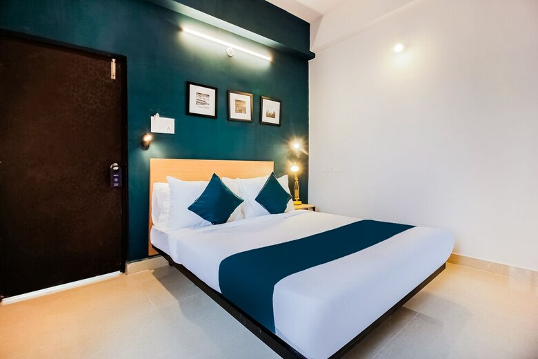 Hotel Silverkey Executive Stays 28060 Jv Colony
