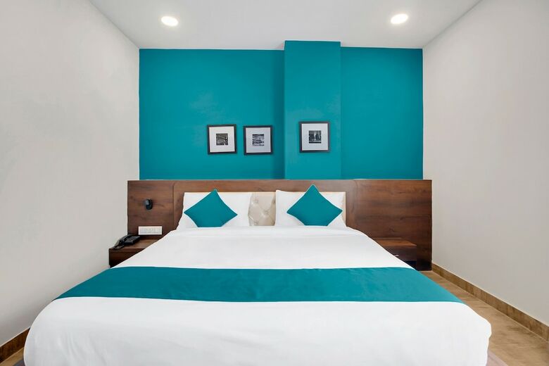 Hotel Silverkey Executive Stays 44787 Raja Park 1