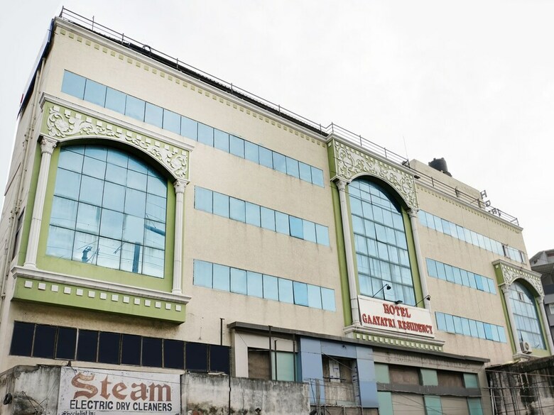 Hotel Capital O 46832 Gaayatri Residency