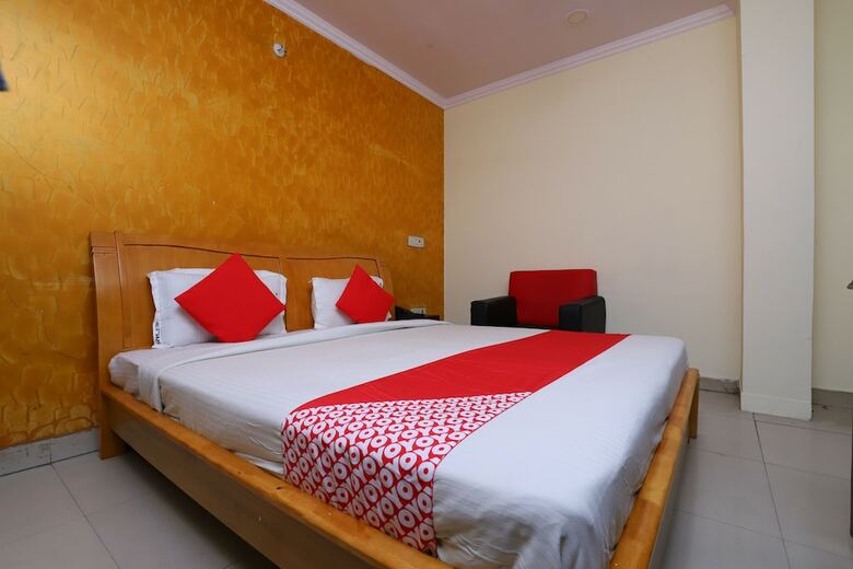 Oyo 37773 Hotel J Joy