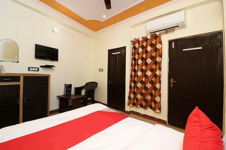 Oyo 26815 Hotel Sweet Night