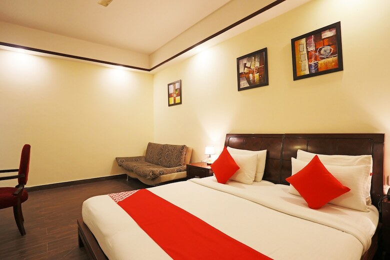 Oyo 27927 Hotel Picasso