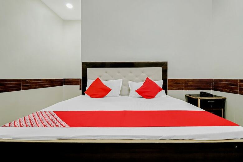 Hotel Oyo 38558 Shri Govind Dham
