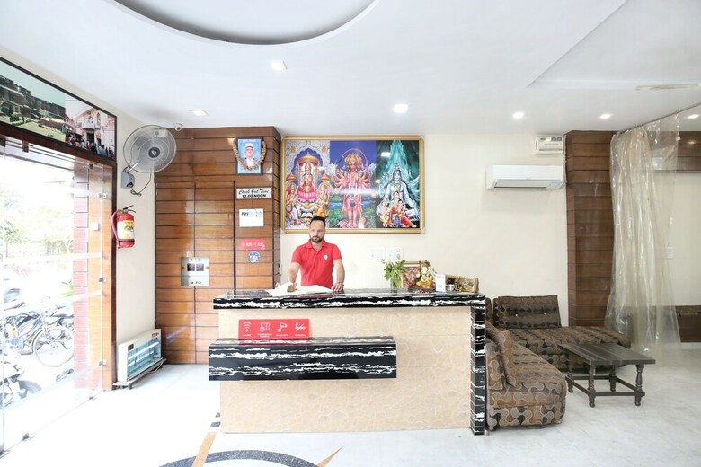 Hotel Oyo 15496 Shree Hari Castle