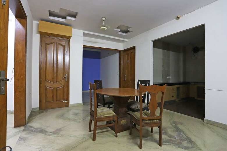 Hotel Oyo 43270 Ishita Residency