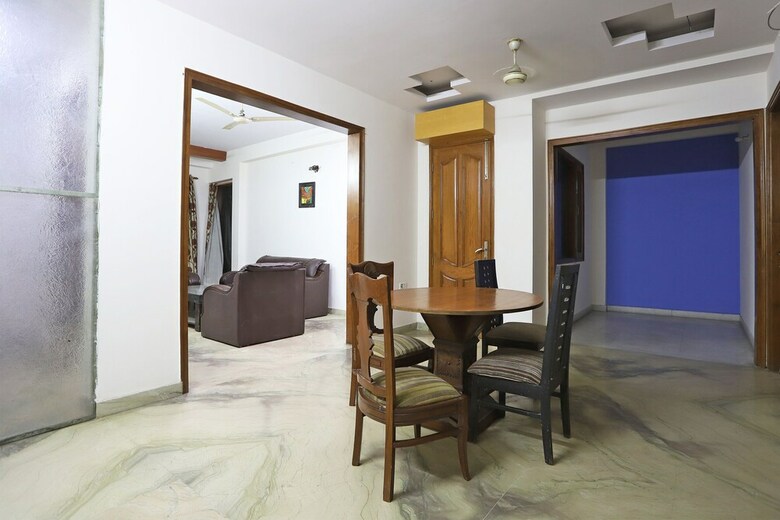 Hotel Oyo 43270 Ishita Residency