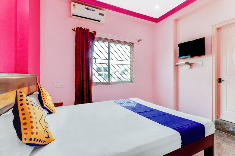 Hotel Spot On 62188 Sahara Residency
