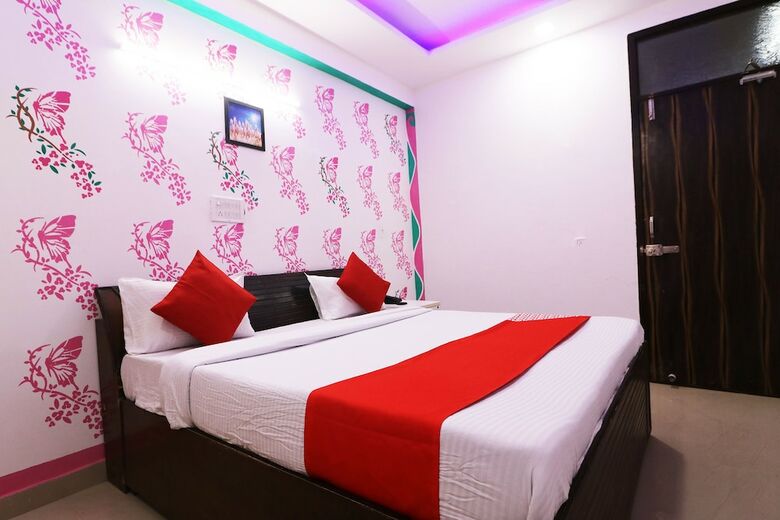 Hotel Oyo 49535 Attrap Residency