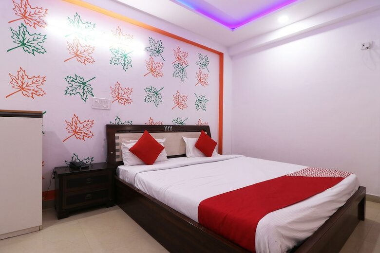 Hotel Oyo 49535 Attrap Residency