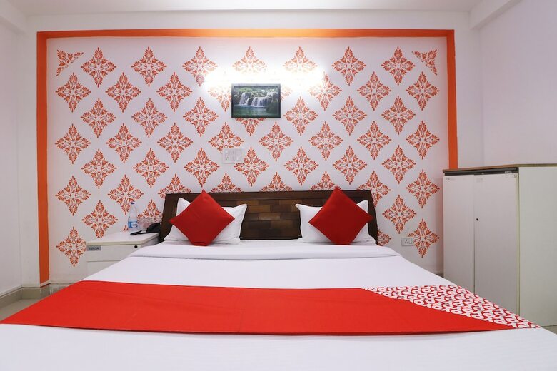 Hotel Oyo 49535 Attrap Residency