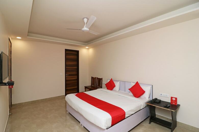 Oyo 37908 Hotel Prime