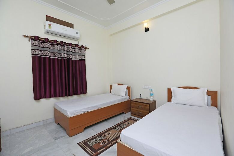 Hotel Oyo 44618 Paradise Guest House