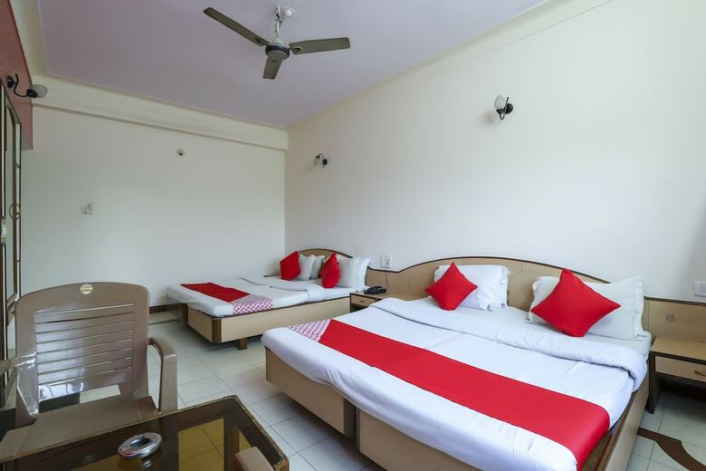 Spot On 62100 Hotel Hill Top