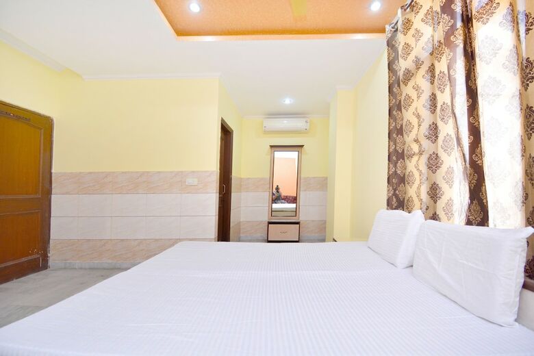 Spot On 41347 Hotel Royal Occassions