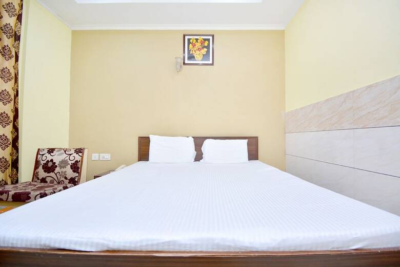 Spot On 41347 Hotel Royal Occassions