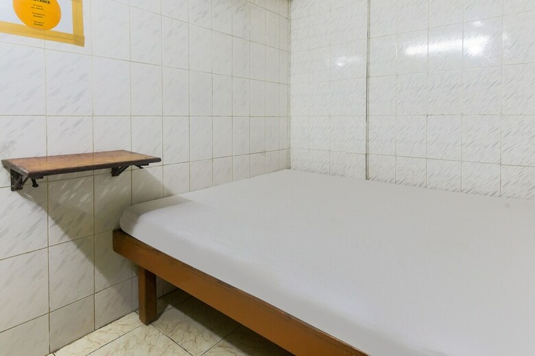 Hotel Spot On 37995 Akbar