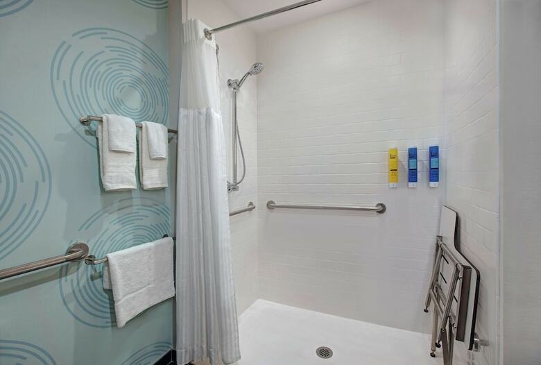 Hotel Tru By Hilton Austin Airport, Tx