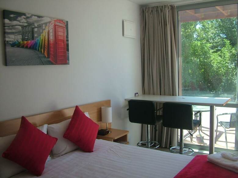 Addington City Motel