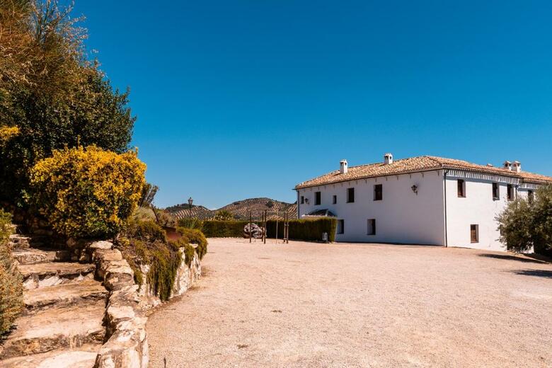 Apartamentos Cortijo La Presa