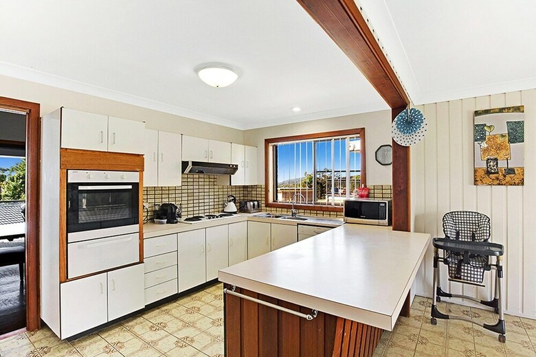 Away @ Nelson Bay, 29 Wollomi Avenue